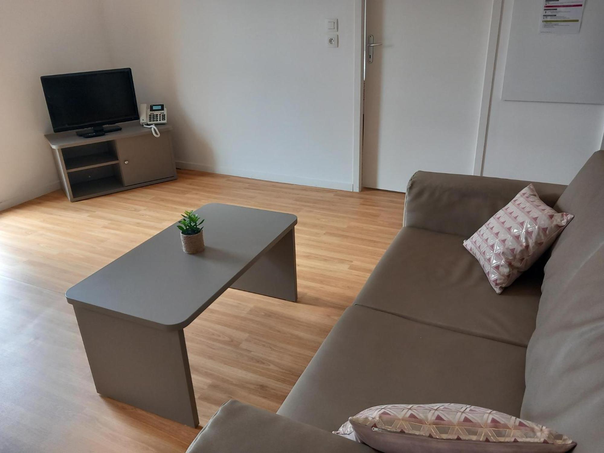 Residence Services Seniors Espace Et Vie Le Mans Luaran gambar