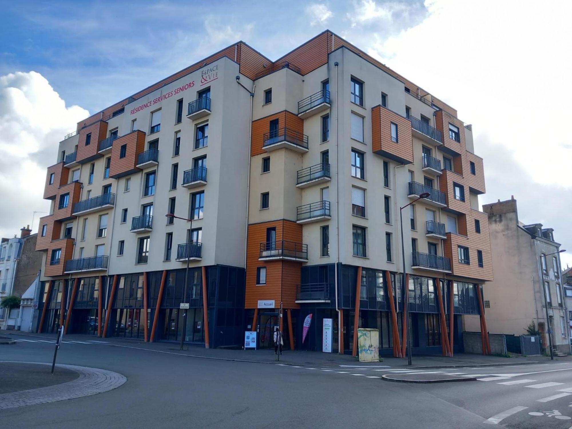 Residence Services Seniors Espace Et Vie Le Mans Luaran gambar