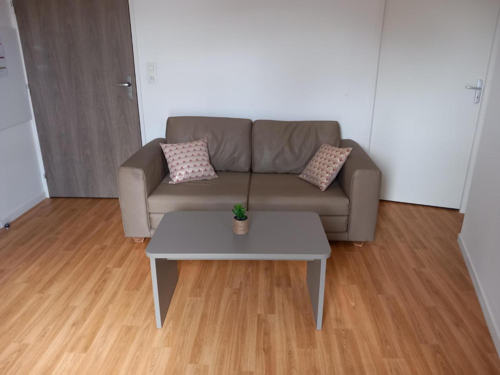 Residence Services Seniors Espace Et Vie Le Mans Luaran gambar
